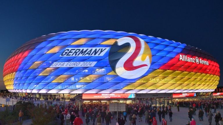 Zbulohen qytetet dhe stadiumet ku luhet Europiani, Gjermania me transport publik falas