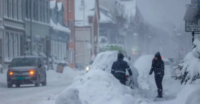 I ftohti ekstrem pushton Norvegjinë, vendi përgatitet për stuhinë më të madhe në 30 vite